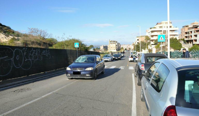 Pedone investito sulle strisce a Cagliari