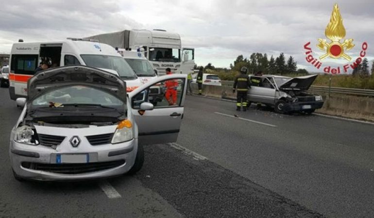 Un’auto contromano sulla Carlo Felice all’altezza di Monastir: due feriti