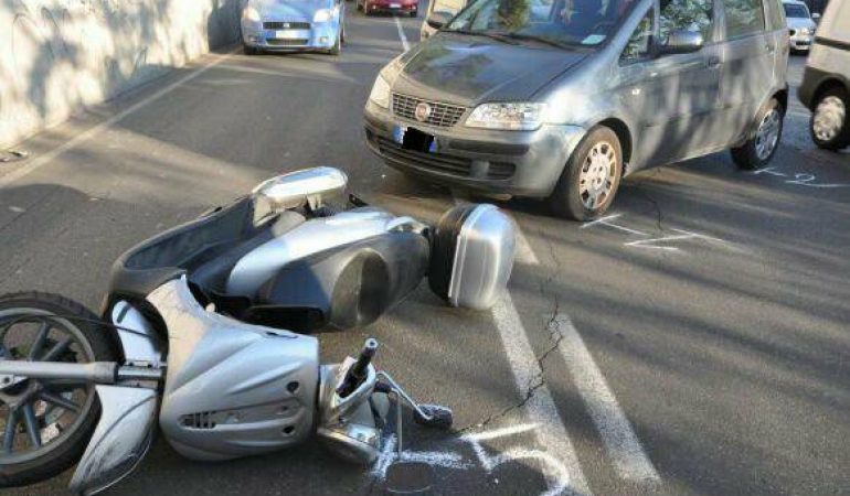 Cagliari: incidente stradale tra via La Vega e Viale San Vincenzo