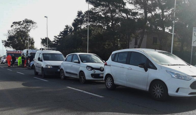  Cagliari, incidente con quattro feriti al Poetto