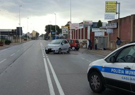Cagliari: incidente stradale in viale Elmas