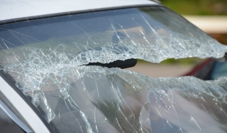 A Cagliari arrestati due uomini per furto di oggetti da un’auto