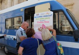 Continua la campagna della Polizia “Questo non è amore”