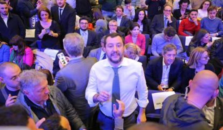 Salvini a Cagliari: Fiera campionaria e viale Diaz blindati