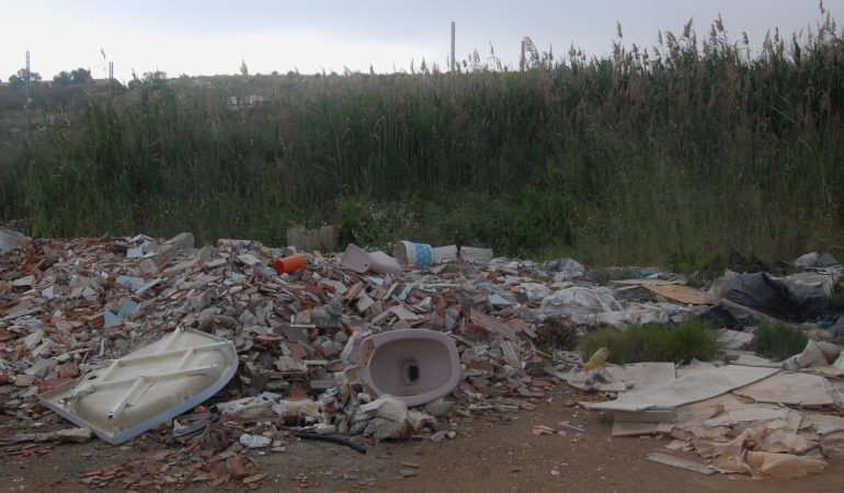 Sequestrato il villaggio dei pescatori a Santa Gilla