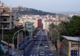 Traffico bloccato in via Is Mirrionis