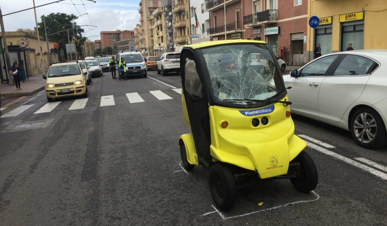 Cagliari: investito sulle strisce pedonali in via Is Mirrionis