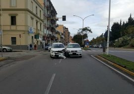 Scontro in via Liguria: una passeggera di 70 anni ricoverata in codice giallo