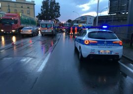 Scontro frontale in viale La Playa a Cagliari