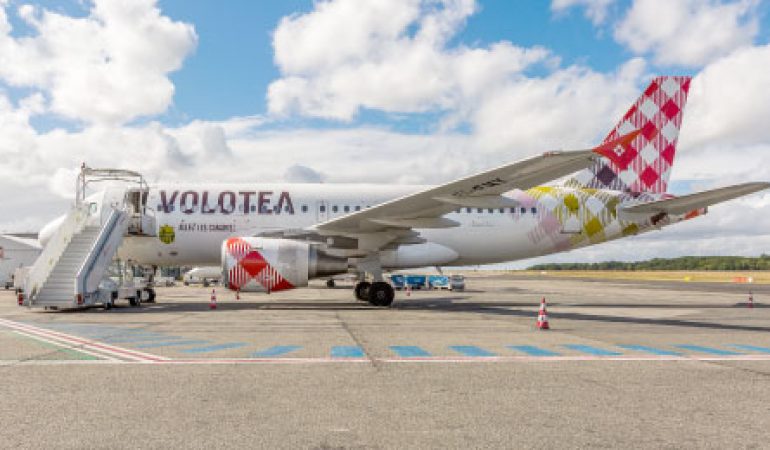 Volotea: due nuovi voli da Cagliari per Bordeaux e Lione